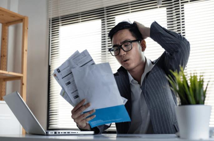 How to Know When It’s Time to Refinance Business Debt